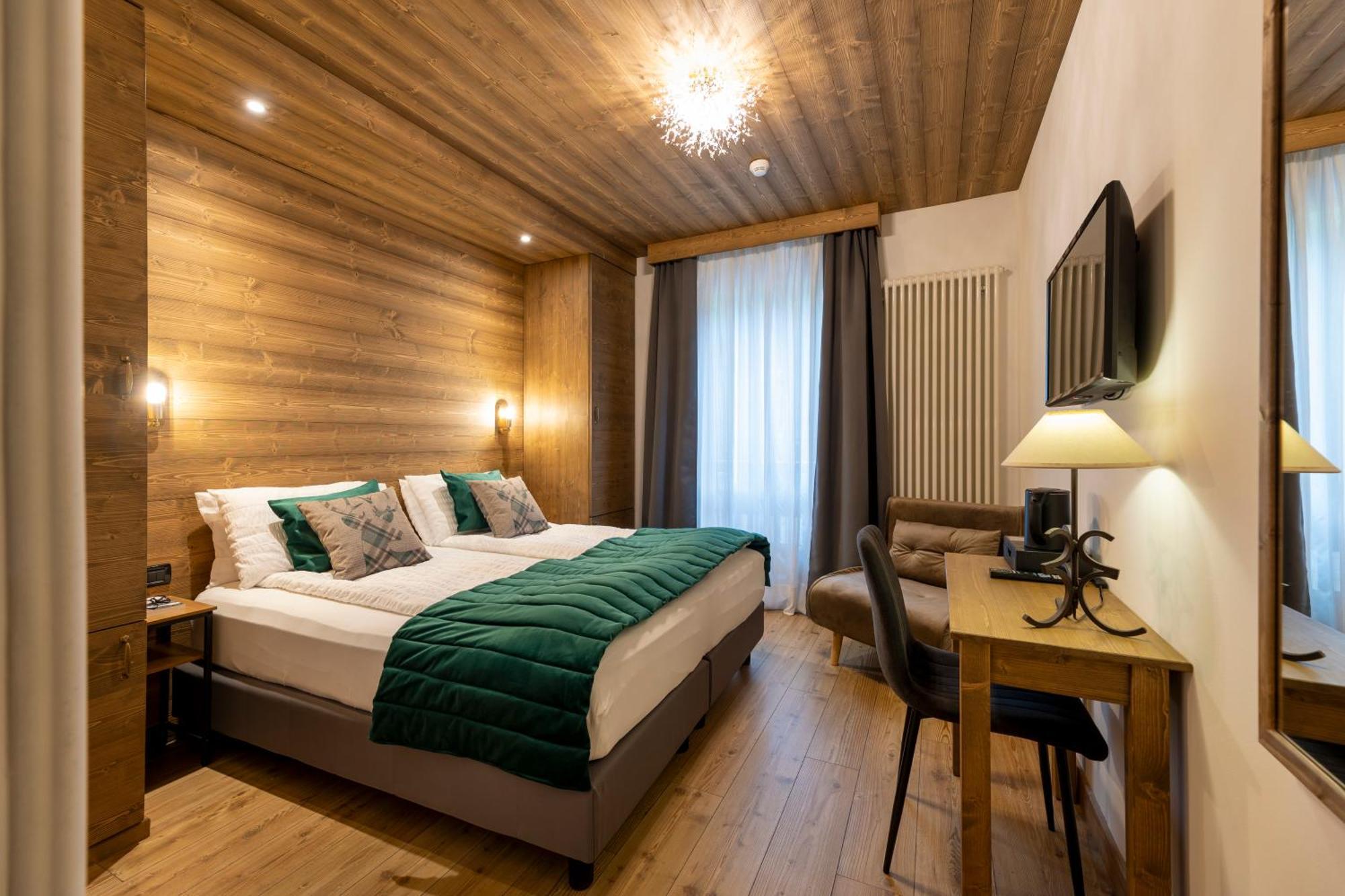 Hotel Derby 佛加里达 外观 照片