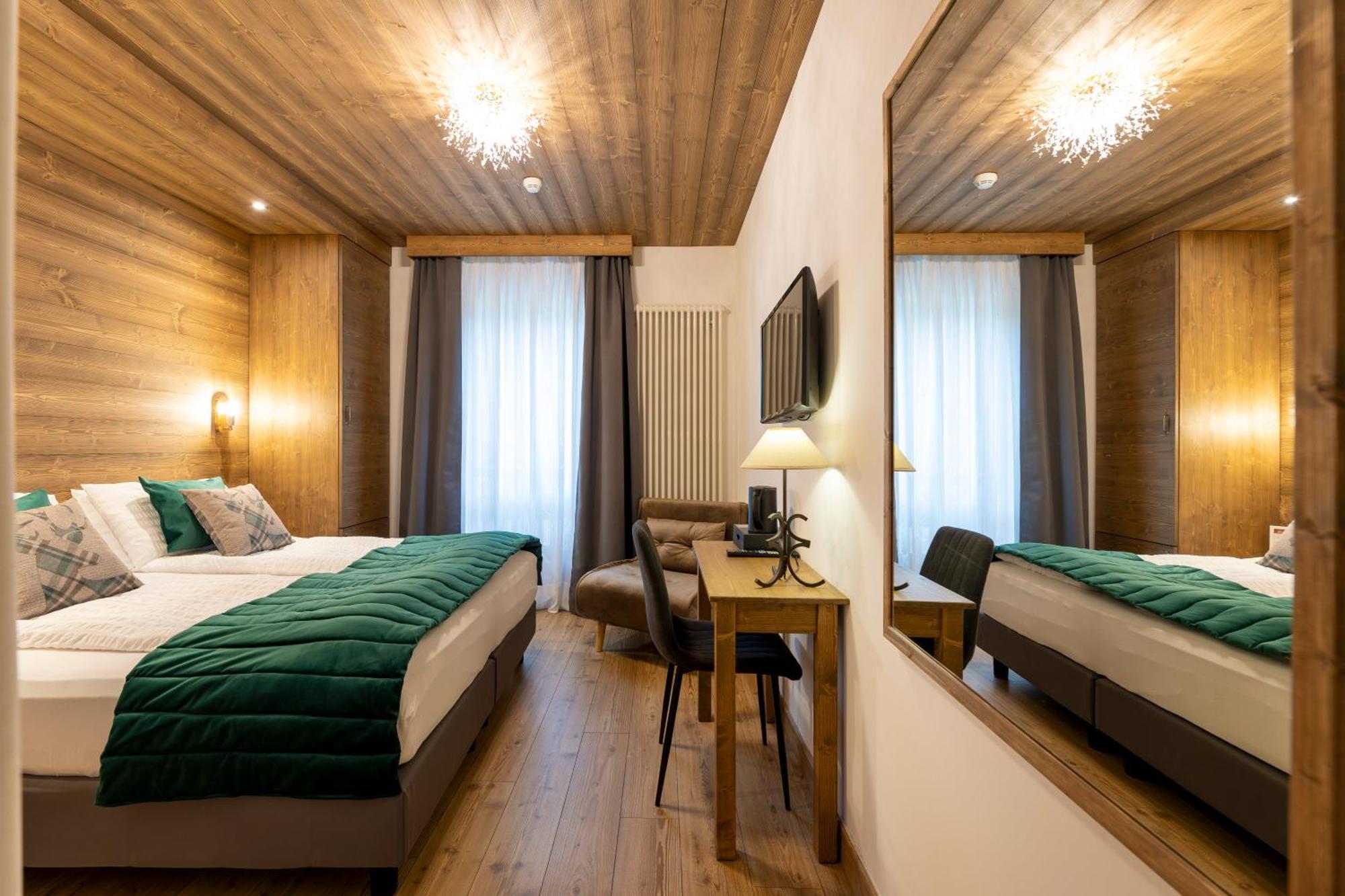 Hotel Derby 佛加里达 外观 照片